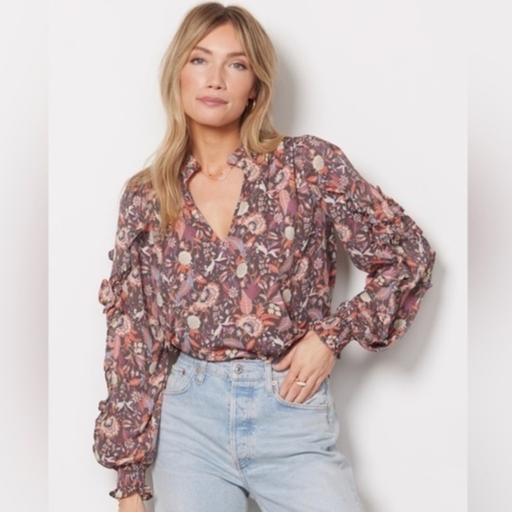 Evereve Clara Ruffle Trim Blouse Smocked Boho Peasant V Neck Size Medium